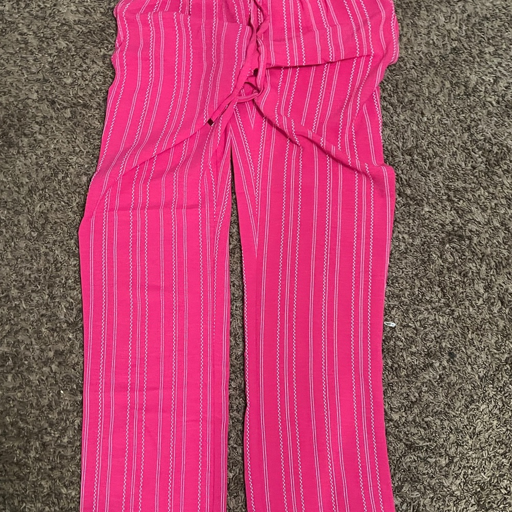 Soho women’s straight leg elastic waste pants NWT